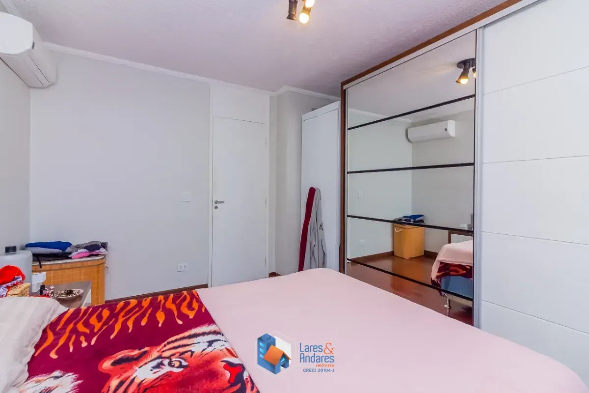 Imagem Sobrado para venda em Conjunto Residencial Vista Verde com 2 quartos, 78m²