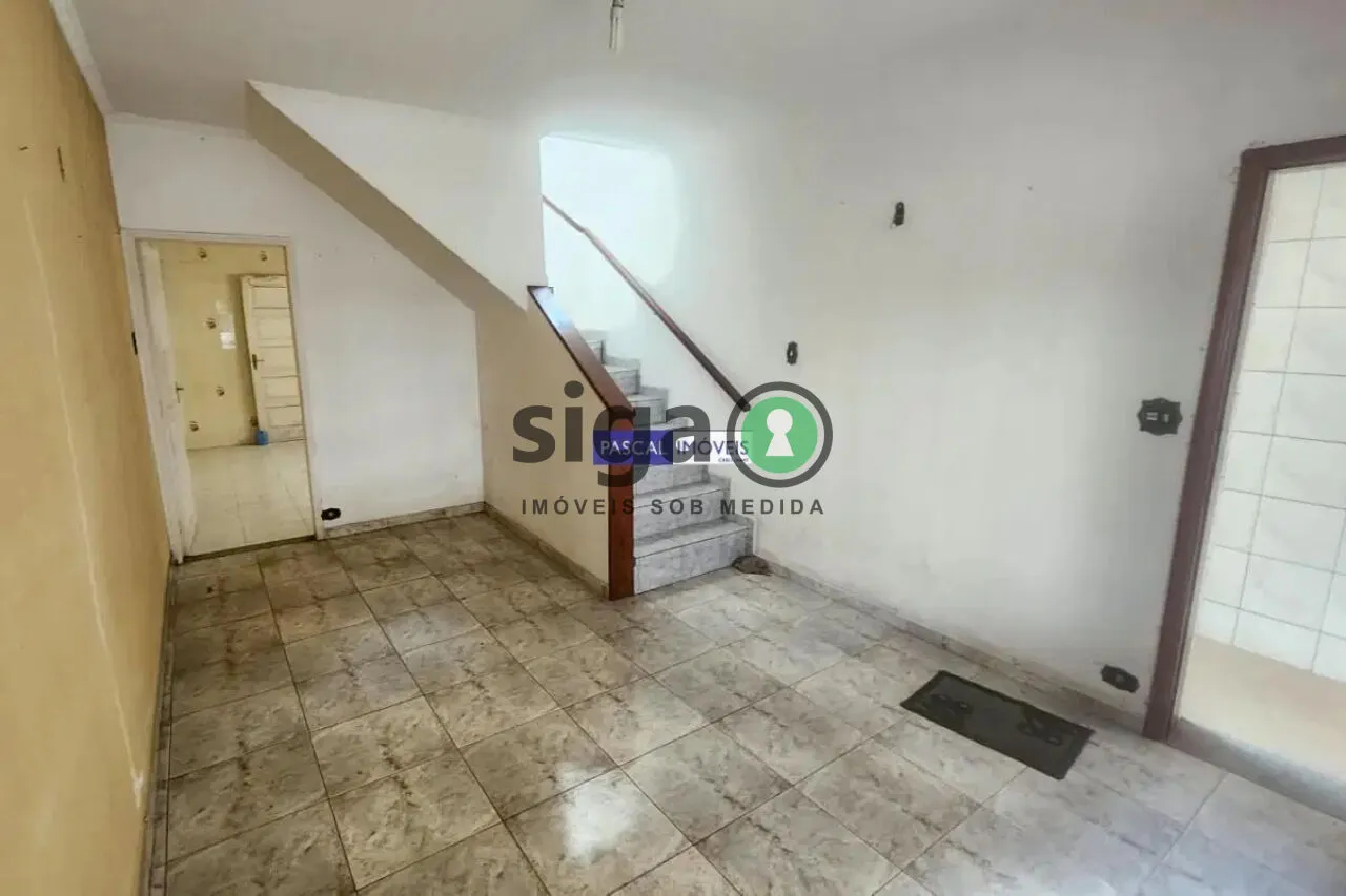 Imagem Casa à venda com 3 dormitórios e suíte