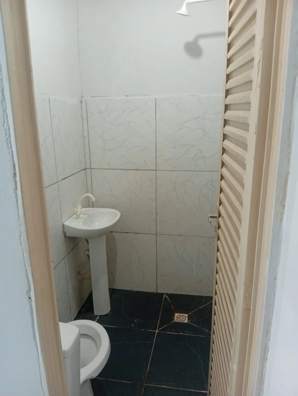 Imagem Vende-se Barracão com salas internas, comercial, Bairro Jardim dos Estados
