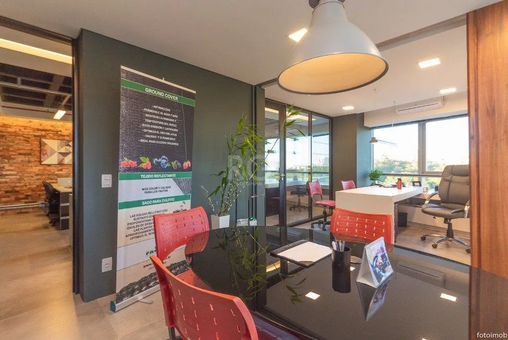 Imagem Conjunto/Sala para Venda - 106.57m², 0 dormitórios, 2 vagas - Petrópolis