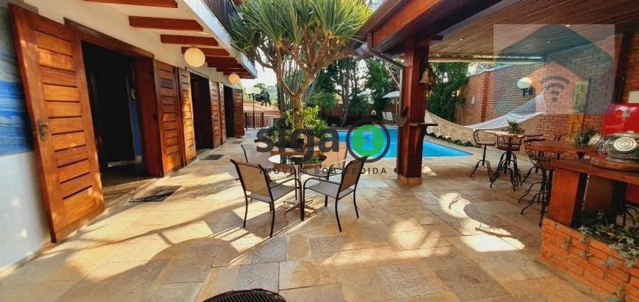 Imagem CASA À VENDA NO MORUMBI COM 5 SUÍTES, PISCINA E 5 VAGAS