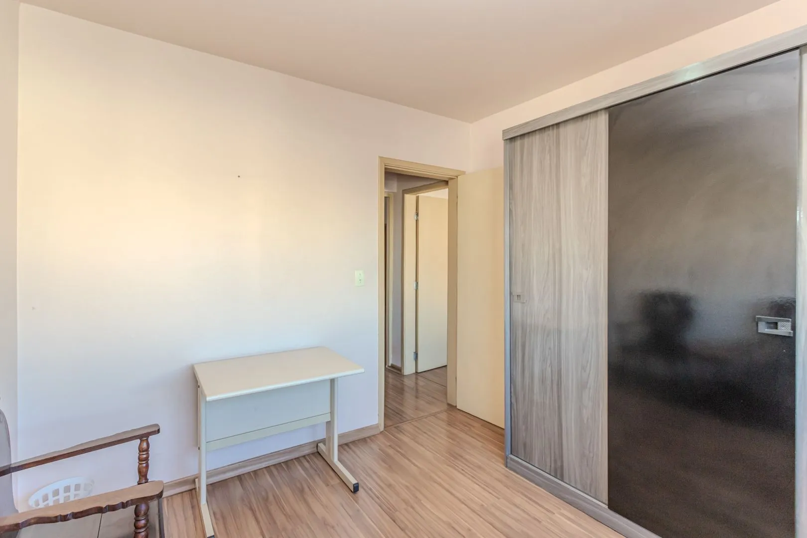 Imagem Apartamento de 2 dormitórios com dependência e vaga no bairro Santana DESOCUPADO