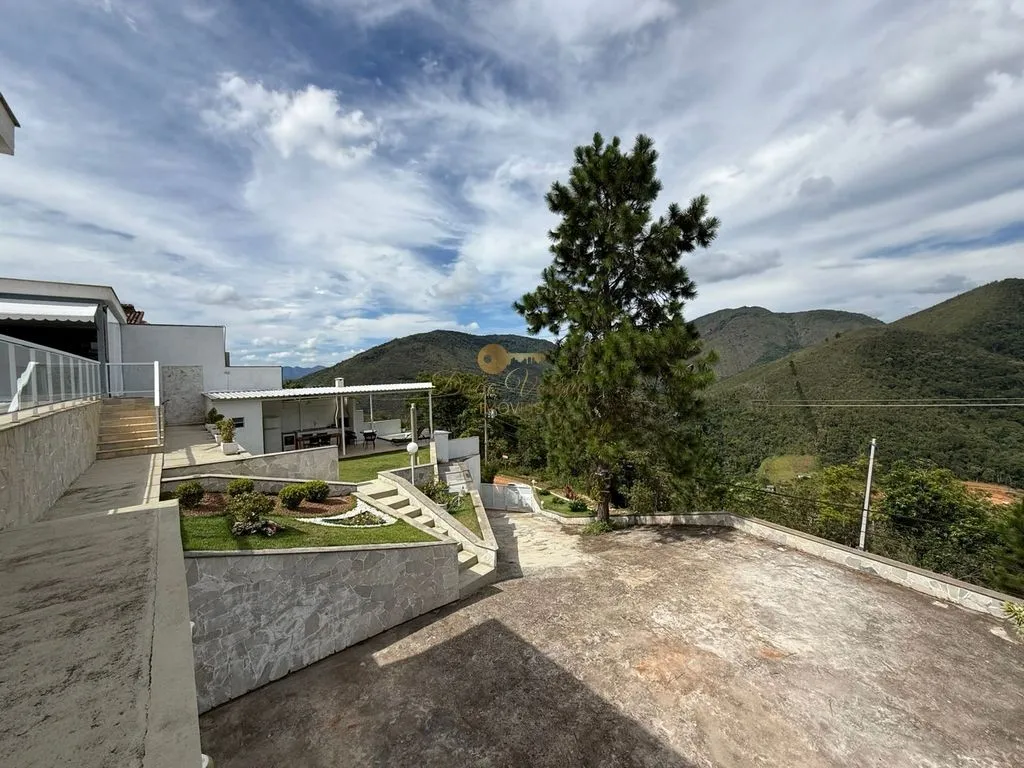 Imagem Casa em Condomínio para Venda em Teresópolis / RJ no bairro Albuquerque