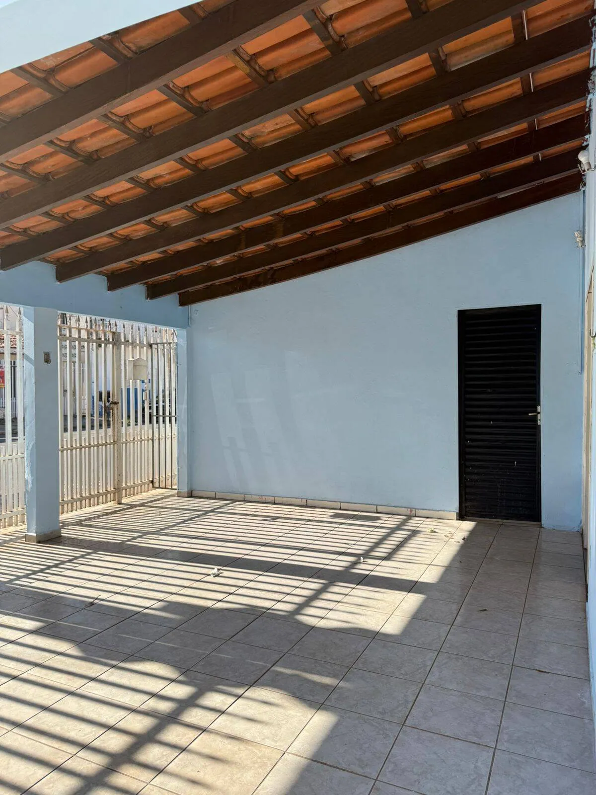 Imagem CASA 4 QUARTOS BAIRRO CPA 4