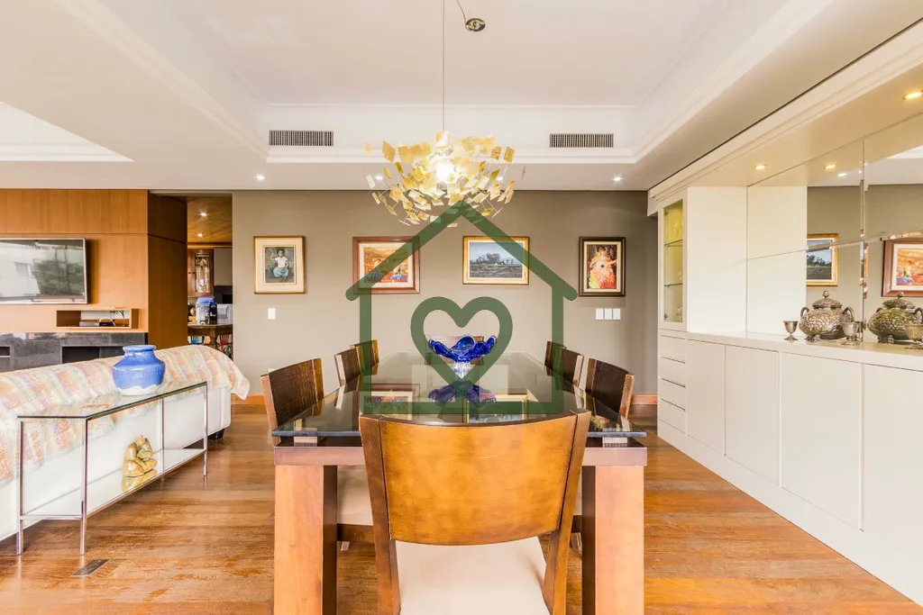 Imagem Amplo apartamento de 244m² com 2 suítes completas, sendo uma master com closet e sacada integrada....