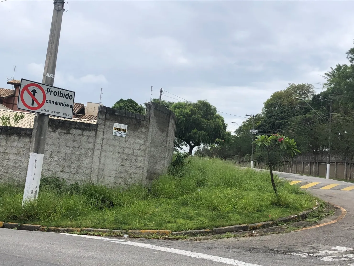 Imagem Casa à venda 3 Quartos, 1 Suite, 2 Vagas, 516M², Jardim Residencial Doutor Lessa, Pindamonhangaba - SP