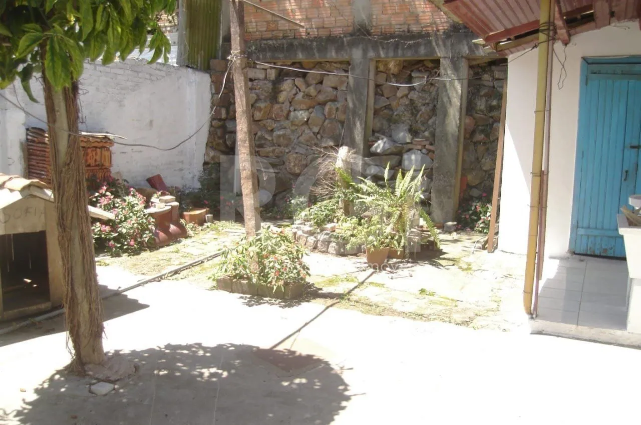Imagem Casa com 2 Quartos e 1 banheiro à Venda, 124 m² Vila Jardim