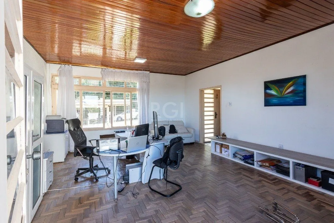Imagem Casa para Venda - 400m², 5 dormitórios, sendo 2 suites, 4 vagas - Vila Assunção