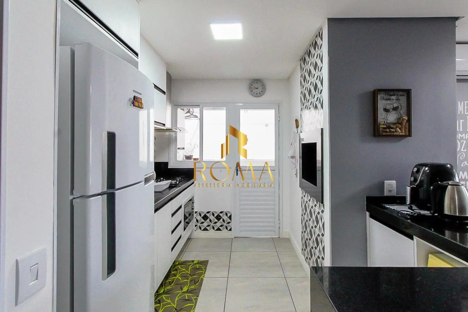 Imagem Apartamento com 2 dormitórios no bairro Zona Nova em CAPÃO DA CANOA- RS.
