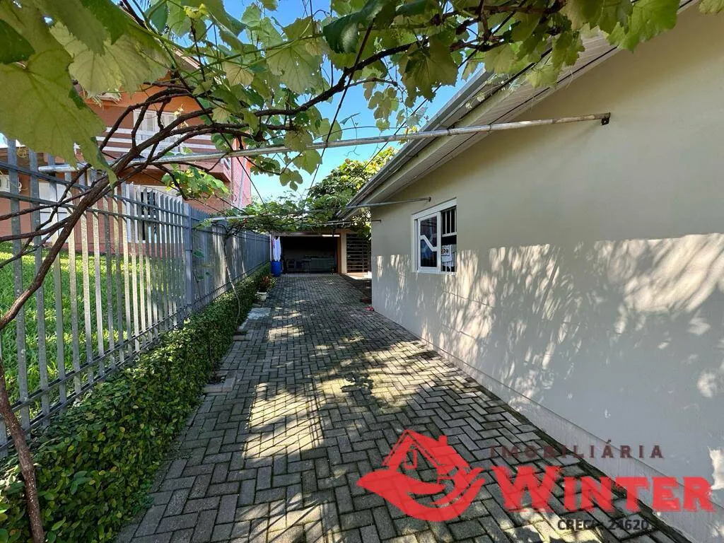 Imagem Casa com moveis a venda!