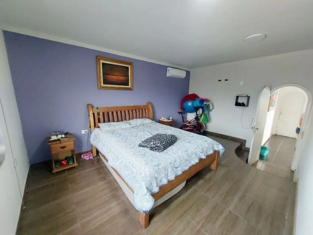 Imagem CASA COM 250,00 m² - BOQUEIRÃO - PRAIA GRANDE SP