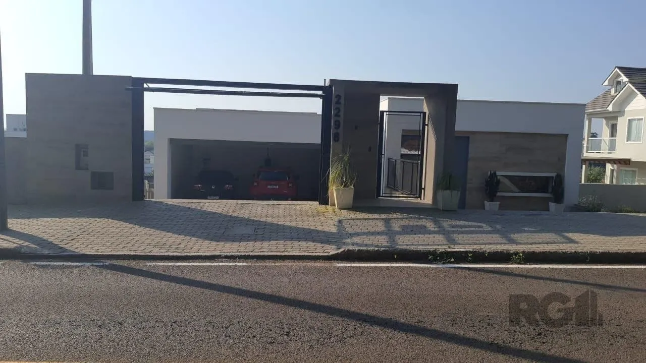 CASA 3 DOMITÓRIOS - 2 SUITES 227M2 Privativos - Country - Santa Cruz do Sul - RS
