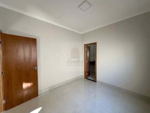 Imagem Imperdível Casa à Venda em Cuiabá-MT, Jardim Califórnia: 3 quartos, 2 suítes, 2 salas, 4 banheiros, 4 vagas - 189,66m².