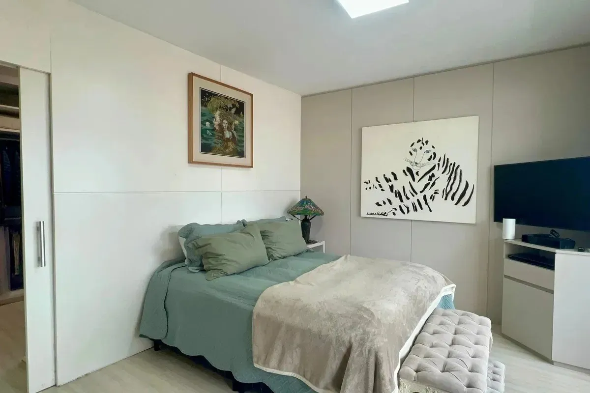 Imagem Apartamento para Venda em São Paulo, Pinheiros, 3 dormitórios, 1 suíte, 2 banheiros, 3 vagas