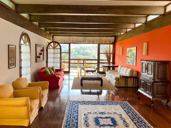 Imagem Casa com 4 suítes, vista livre para as montanhas e lazer completo - A 12 minutos do centro de Teresópolis