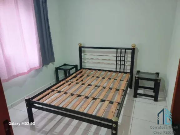 Imagem Casa de alvenaria, nova, em condomínio, Semi Mobiliada no Bacacheri em Curitiba PR