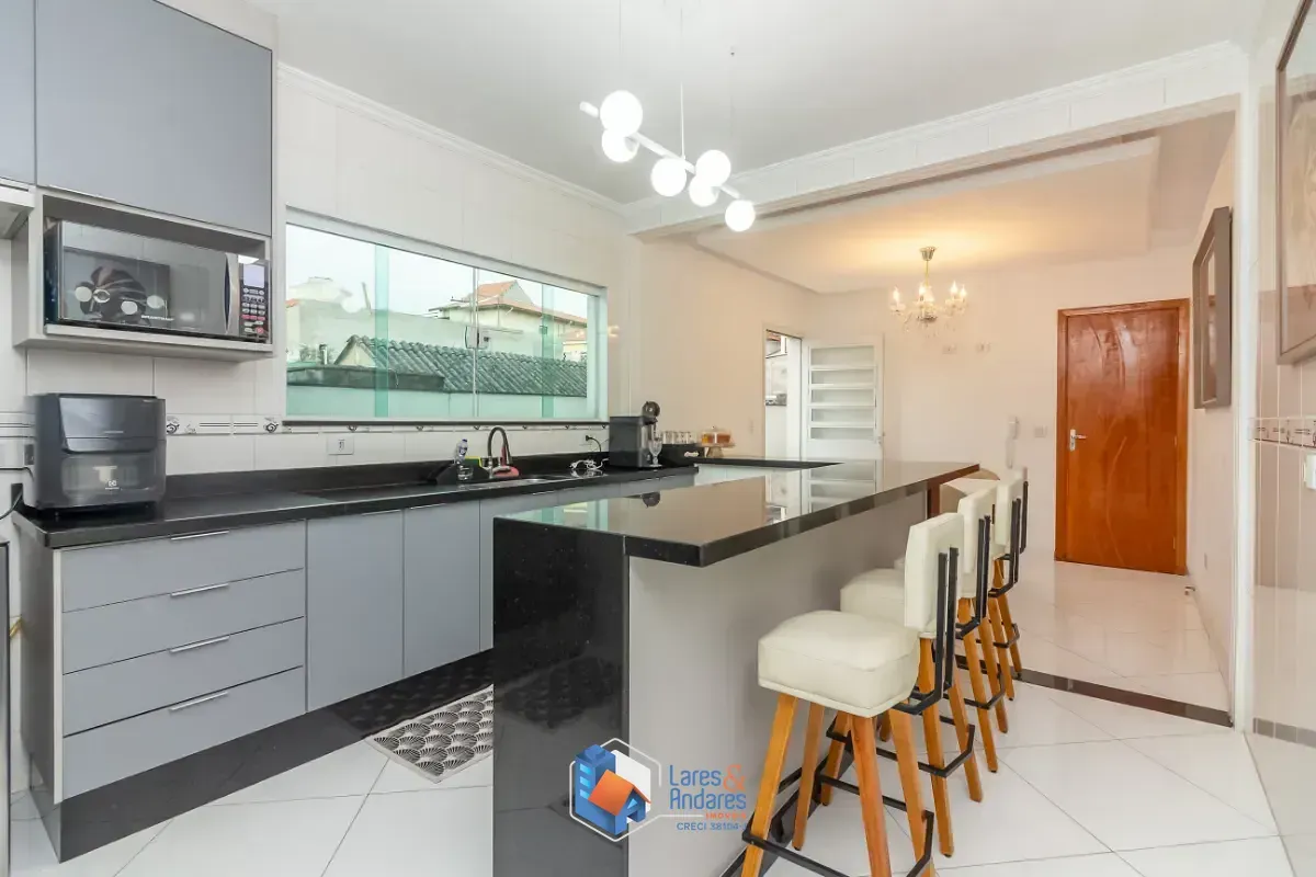 Imagem Sobrado para venda em Freguesia do Ó com 4 quartos, sendo 1 suíte, 301m²