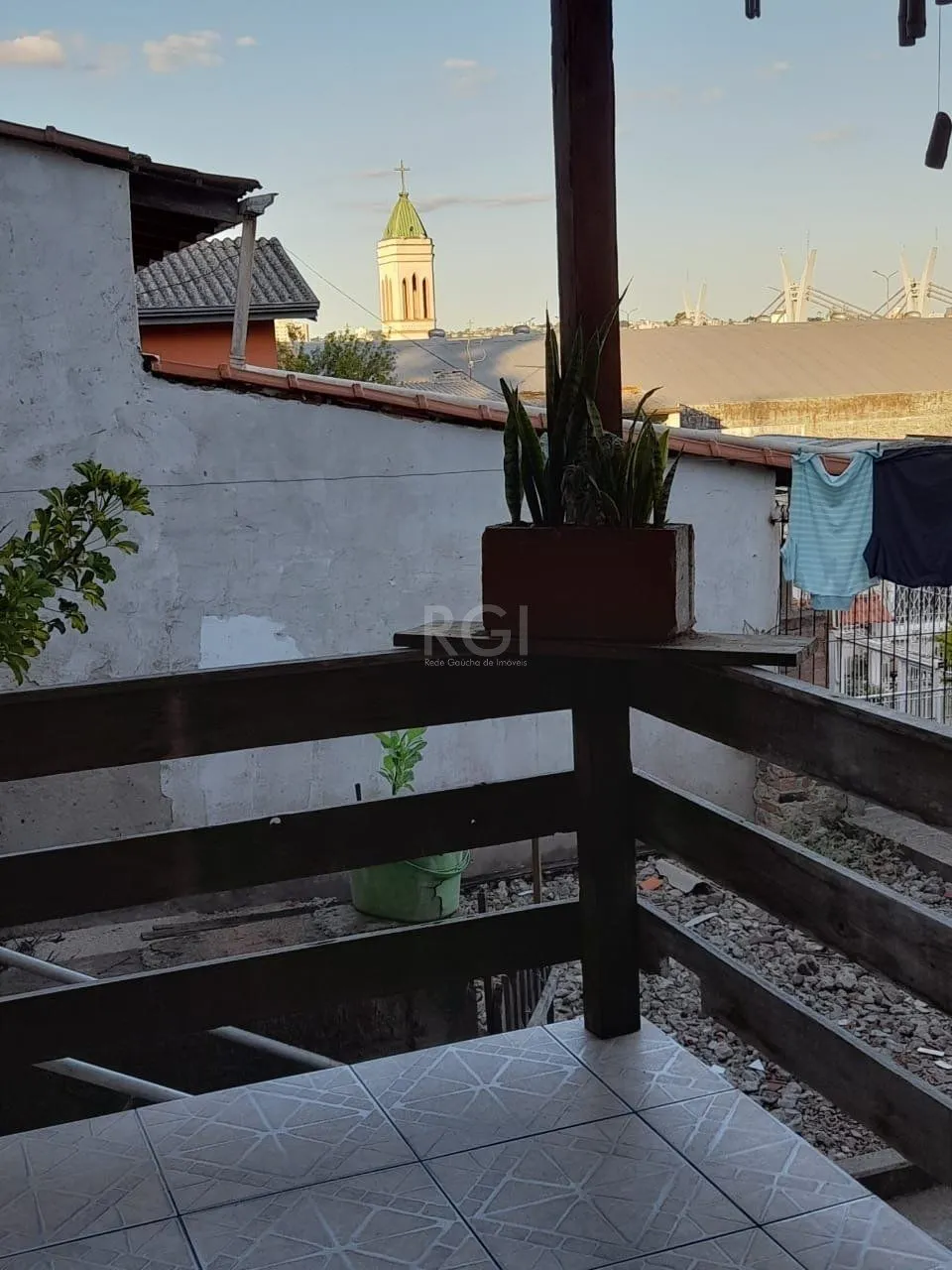 Imagem Casa 4 dormitórios, 1 vaga - Partenon, Porto Alegre RS