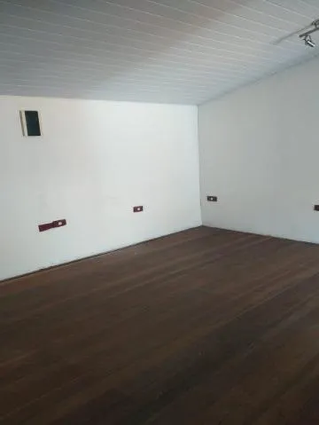 Imagem VENDA DE SOBRADO NO PARQUE NOSSA SRA. DO CARMO, 258m² com 2 suítes, churrasqueira, sala com lareira, quintal amplo e 06 vagas. CONSULTE-NOS.