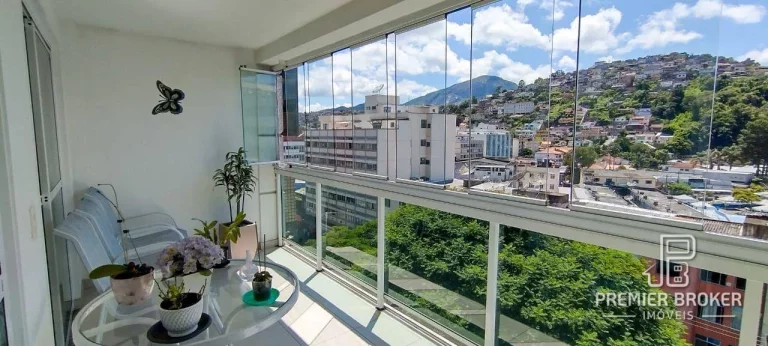 Foto do imóvel Apartamento à venda, 103 m² por R$ 545.000,00 - Várzea - Teresópolis/RJ
