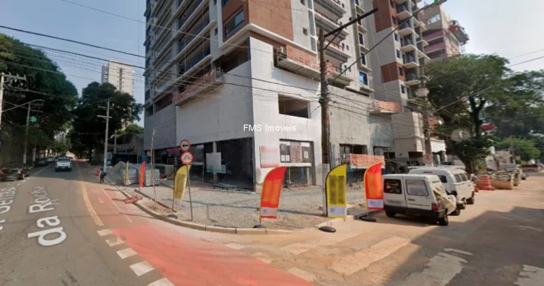 Imagem Loja com 230m² para locação no bairro de Mirandópolis.