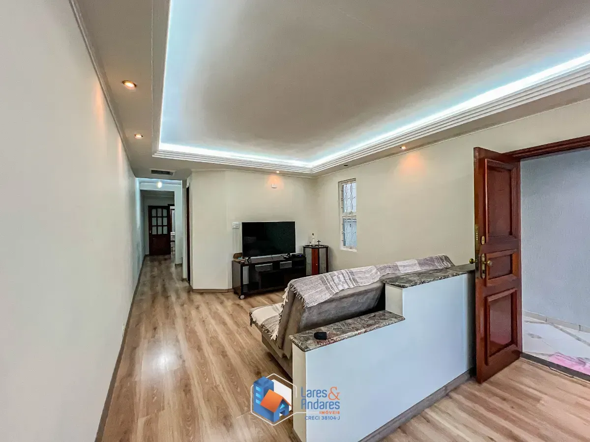 Imagem Sobrado para venda em Vila Mazzei com 3 quartos, sendo 1 suíte, 195m²