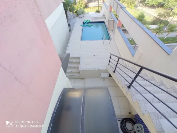 Imagem Locação anual - 3 dormitórios com armários, sendo 2 suítes, sala ampla para 2 ambientes com sacada, despensa, banheiro social, lavabo, cozinha com armários planejados