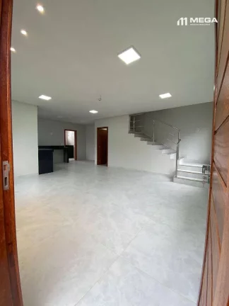 Imagem Excelente casa duplex Santos dumont