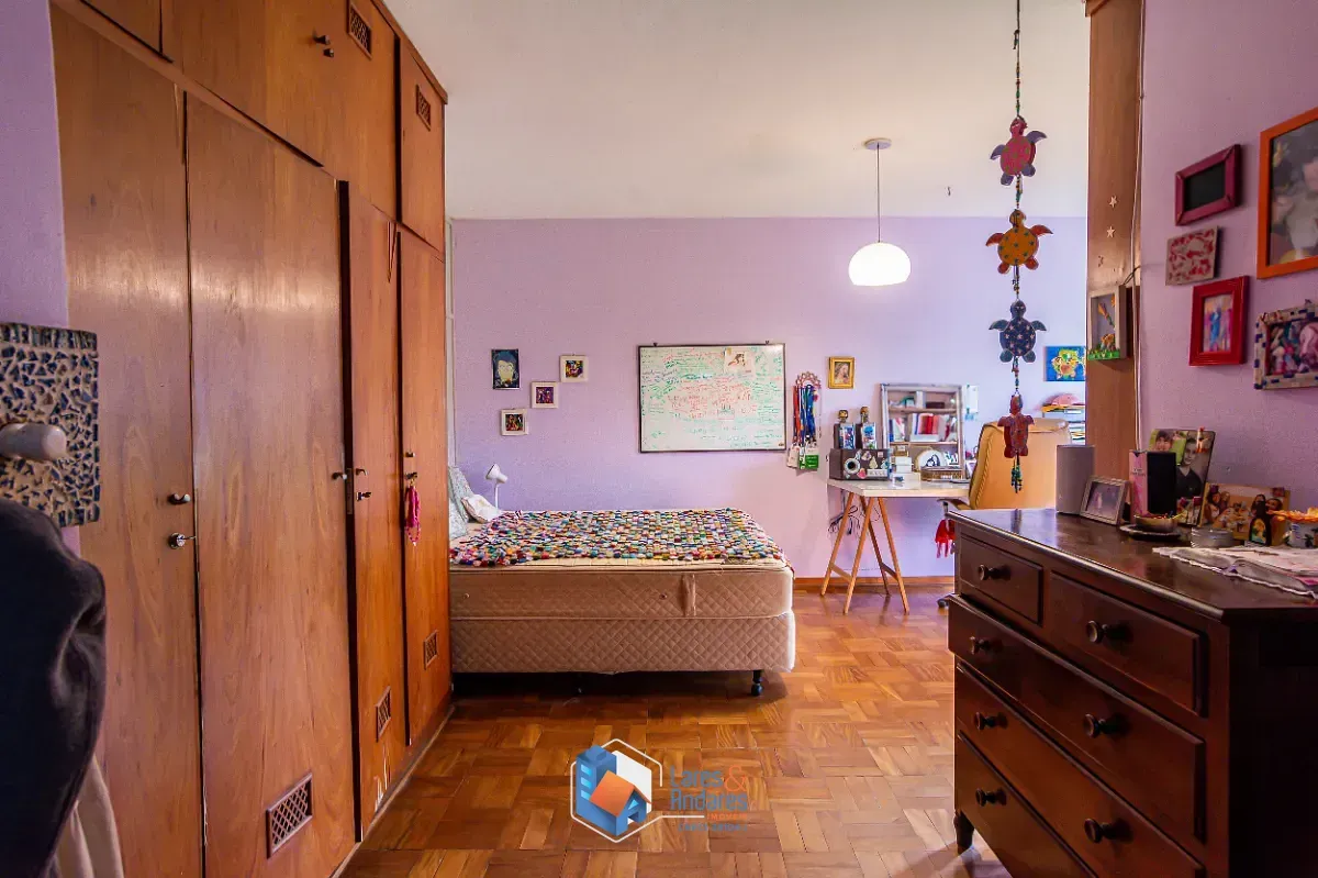 Imagem Casa para venda em Jardim Leonor com 4 quartos, 235m²