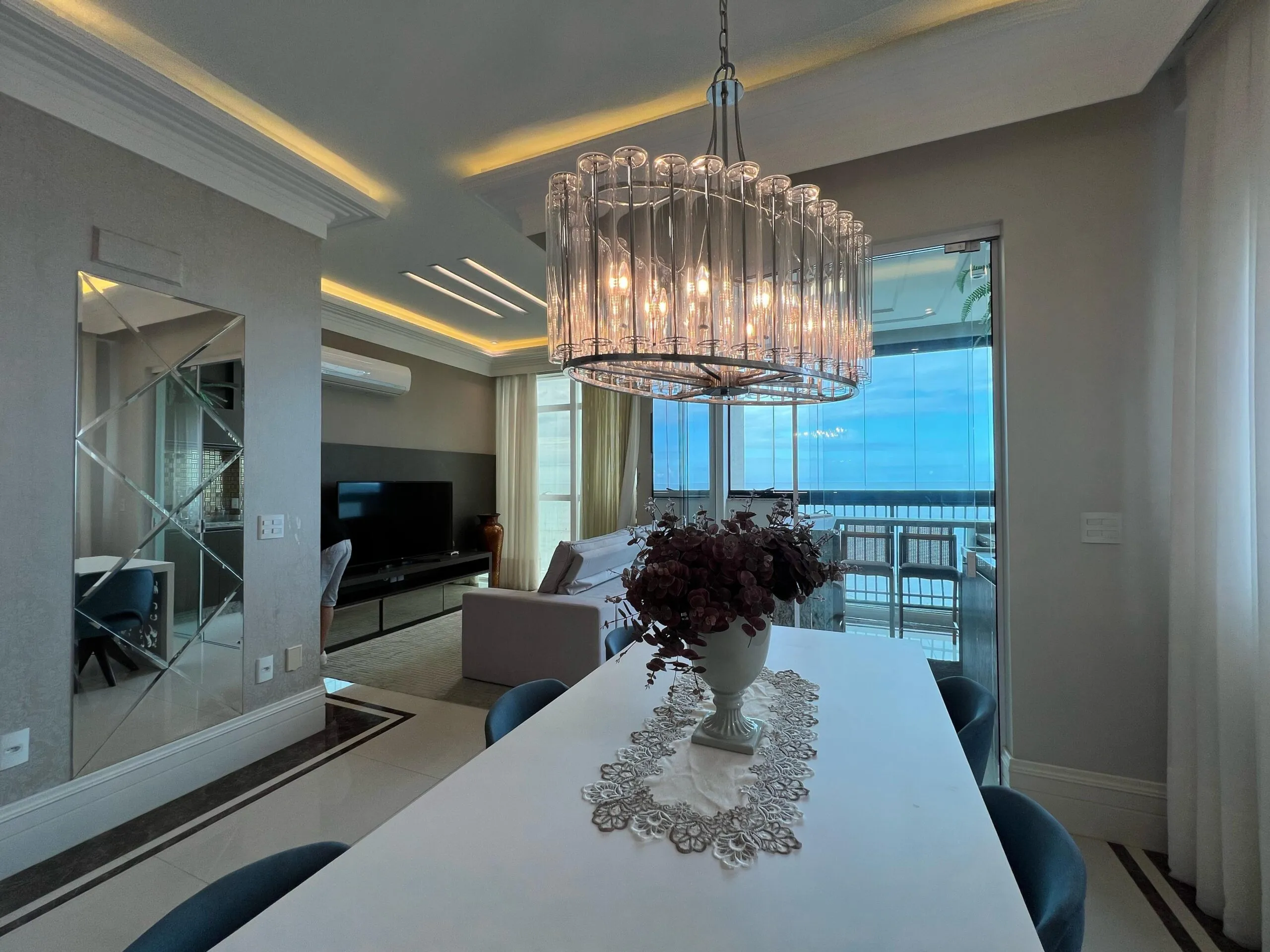 Imagem Apartamento com vista para o mar à venda com 168m2 por R$ 7.000.000,00