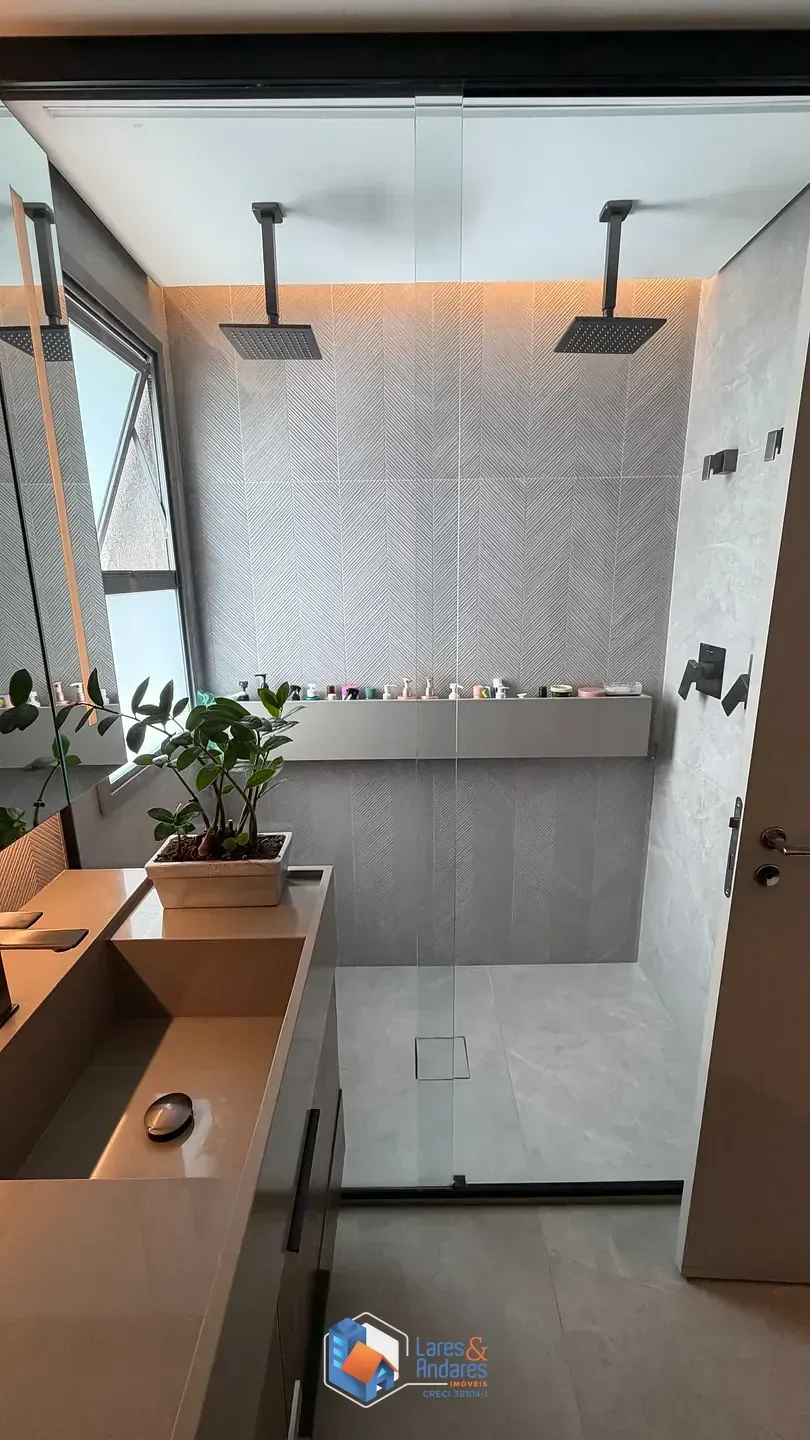 Imagem Apartamento para venda em Moema com 3 quartos, sendo 3 suítes, 160m²