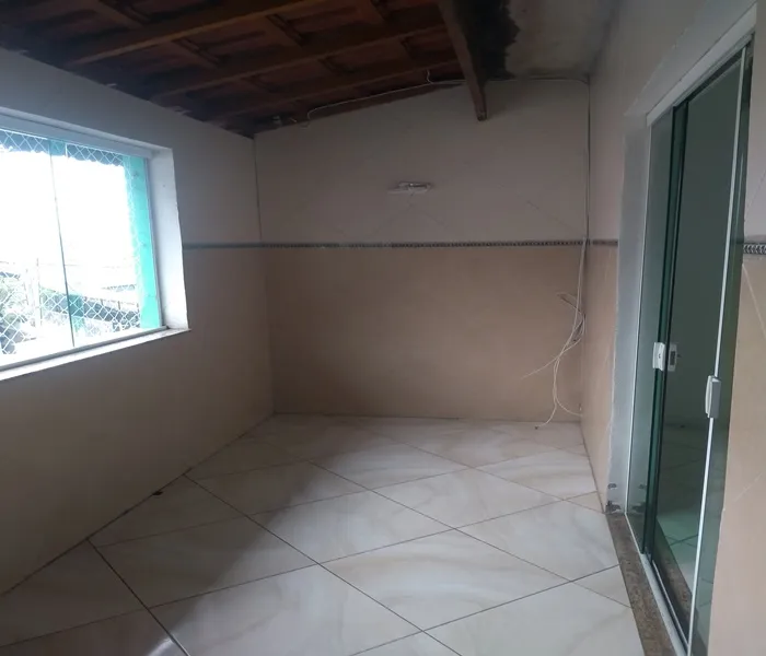 Imagem Sobrado com 2 Quartos para Alugar, 120 m² em Vila Carmosina - São Paulo