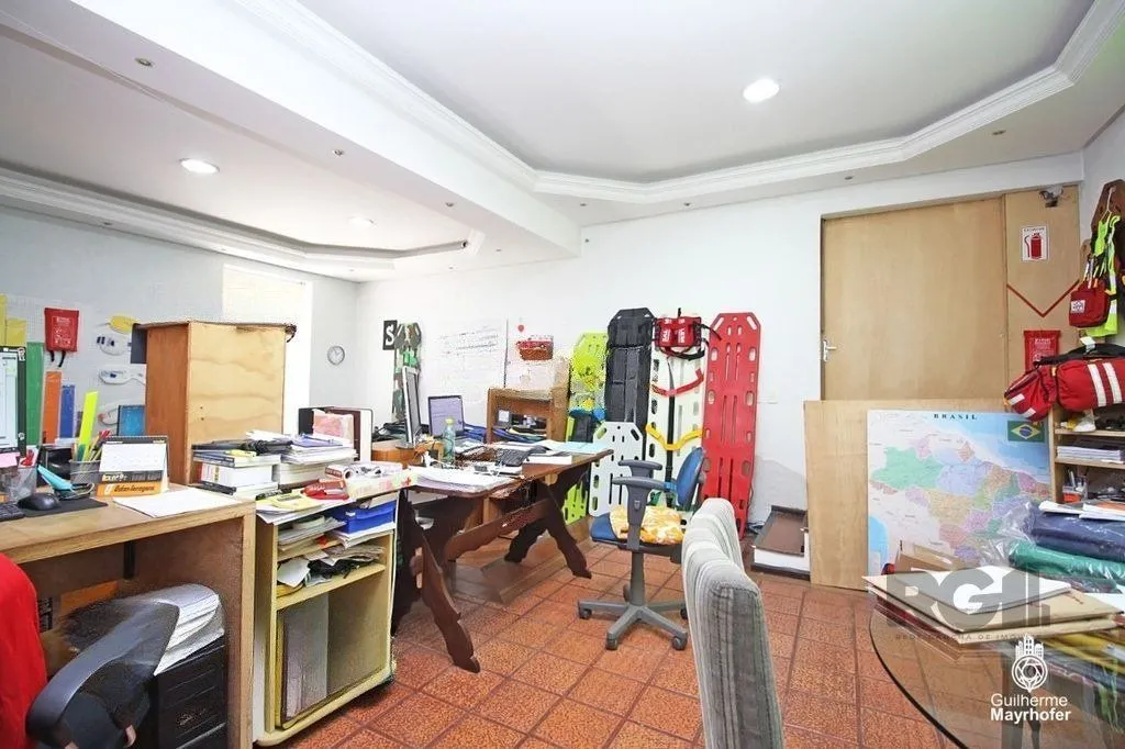 Imagem Casa de 3 dormitórios no bairro Partenon