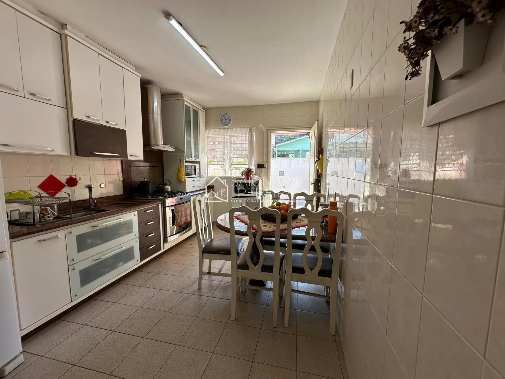 Imagem Casa espaçosa e aconchegante