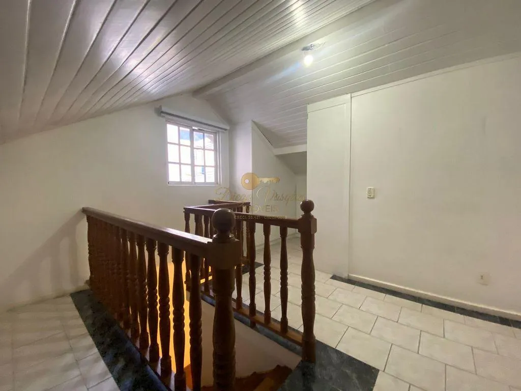Imagem Casa em Condomínio para Venda em Teresópolis / RJ no bairro Araras