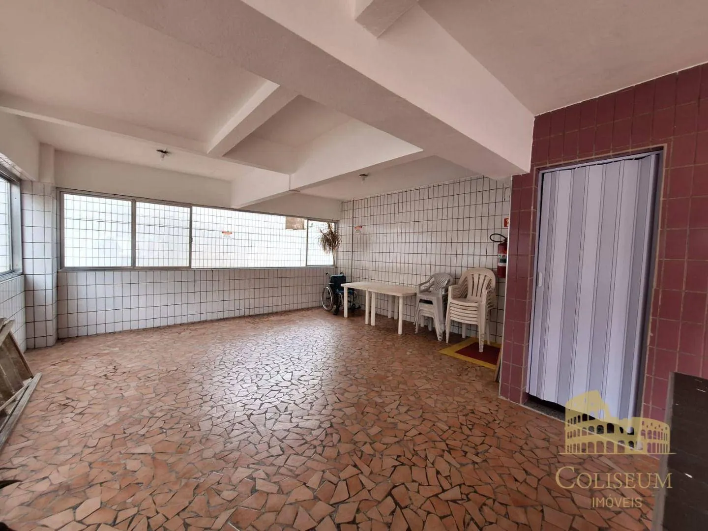 Imagem Apartamento com 1 dormitório para alugar, 42 m² por R$ 2.200,00/mês - Vila Guilhermina - Praia Grande/SP