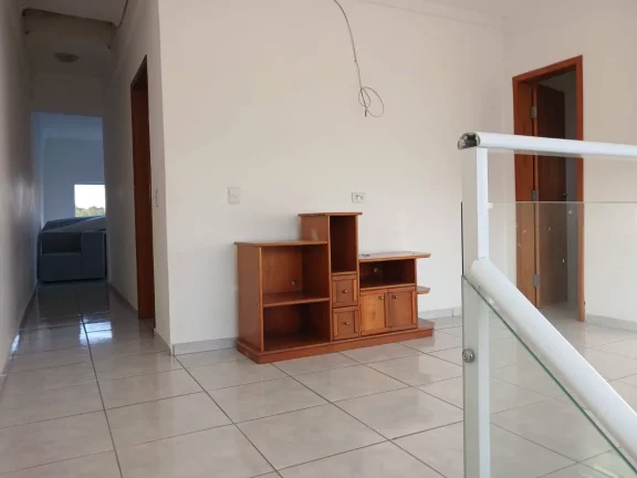 Imagem Amplo Sobrado na Rondinha em Campo Largo - R$390 mil