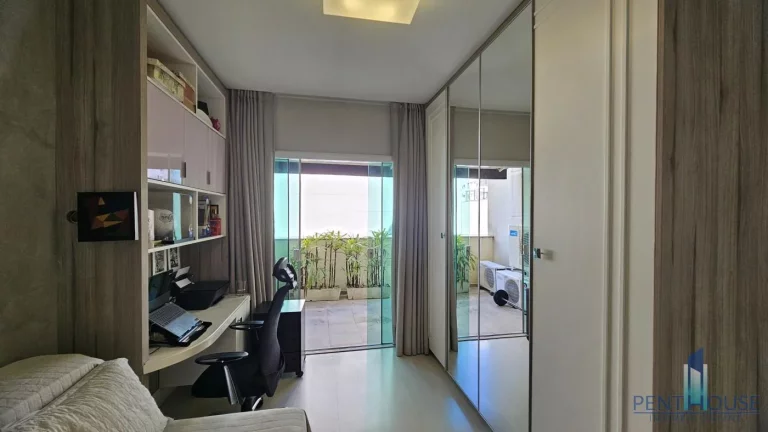 Imagem Apartamento com Terraço para Venda em Balneário Camboriú, CENTRO, 3 dormitórios, 1 suíte, 2 banheiros, 3 vagas