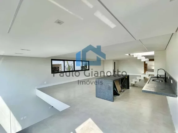 Imagem Casa Nova, de Alto Padrão, no Condomínio São Paulo II