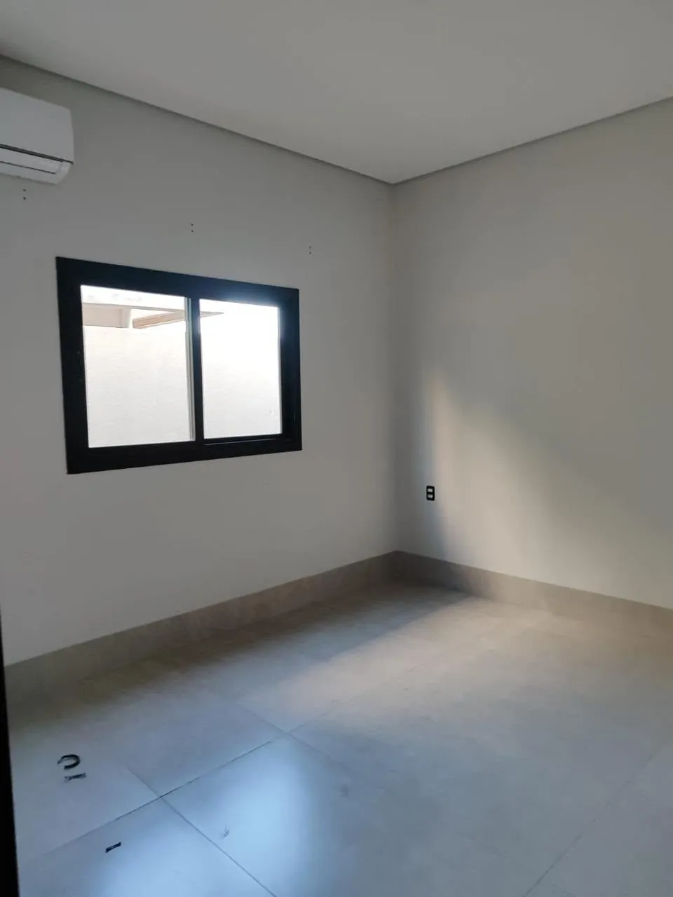 Imagem Casa 3 Quartos sendo 1 Suíte Condomínio Belvedere II Bairro Jardim Imperial