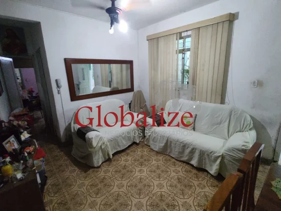 Imagem Apartamento térreo de 1 dormitório com quintal privativo para reforma no bairro do Macuco em Santos (SP) por R$.270.000,00 !