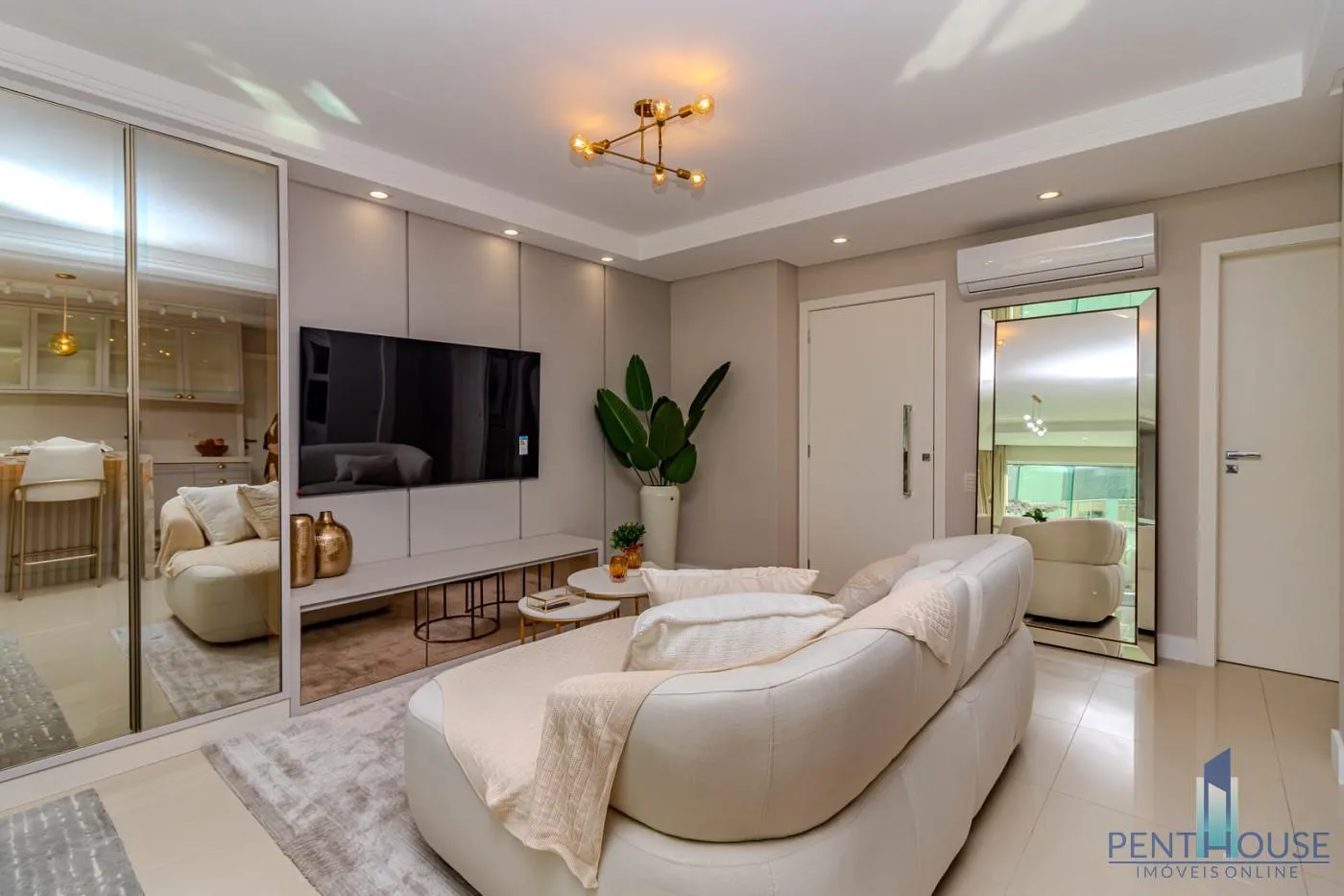 Imagem Apartamento Zona Central para Venda em Balneário Camboriú, CENTRO, 3 dormitórios, 3 suítes, 4 banheiros, 3 vagas