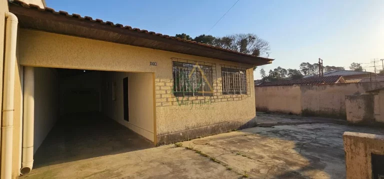 Imagem Casa à venda no Bairro Santa Cândida Curitiba PR