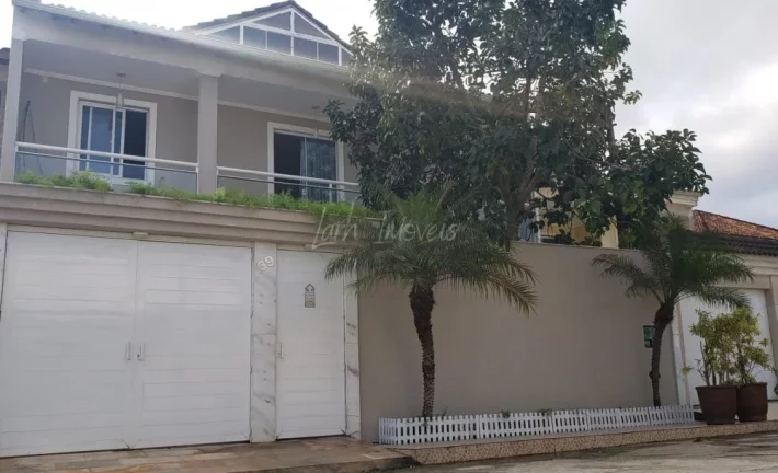 Foto do imóvel Residência Colonial de Luxo com Piscina e Espaço para Jogos em Rua Professor Sílvio Elia