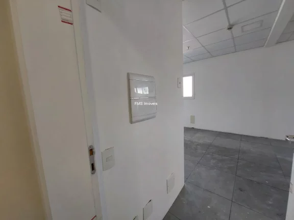 Imagem SALAS COMERCIAIS CONJUGADAS 73m² - 2 VAGAS - SANTO AMARO - SOCORRO
