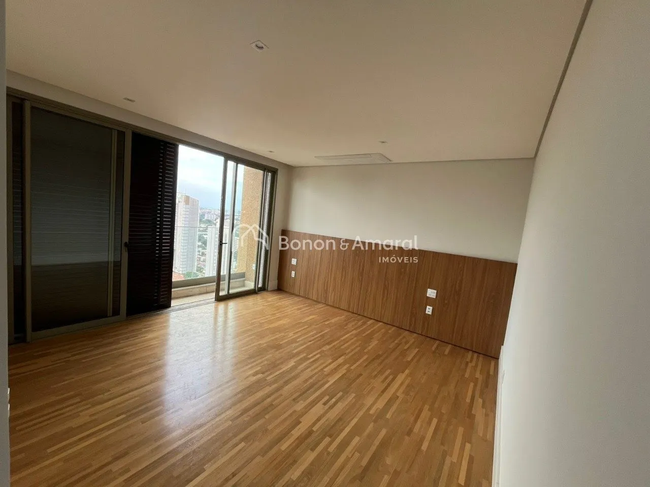 Imagem Apartamento alto padrão no Cambuí - Campinas S.P.