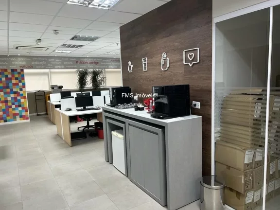 Imagem Conjunto comercial com 152m² para alugar no Itaim Bibi.