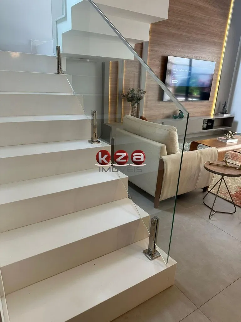Imagem Espetacular Casa em Condomínio à Venda em Valinhos-SP 3 Quartos, 3 Suítes, 3 Salas Condomínio Le Village 287m²
