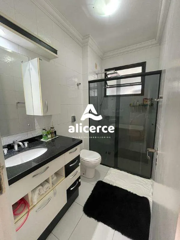 Imagem Cobertura à venda com 3 quartos 1 suíte, 245m² em Estreito Florianópolis