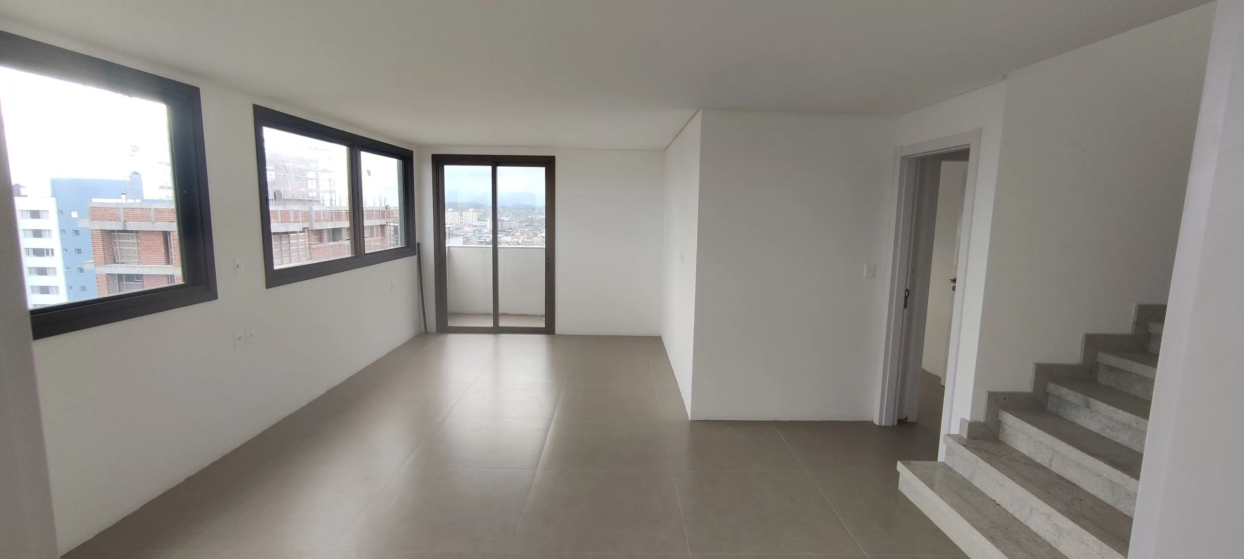 Imagem Cobertura à venda em Torres, Centro, com 3 quartos, 235.3m2